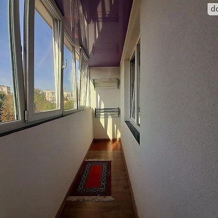 Family And Friends Apartment Тернопил Екстериор снимка