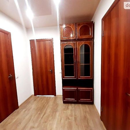 Family And Friends Apartment Тернопил Екстериор снимка